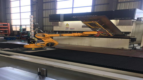 東智力衡門框折彎機(jī)器人,鈑金折彎工作站